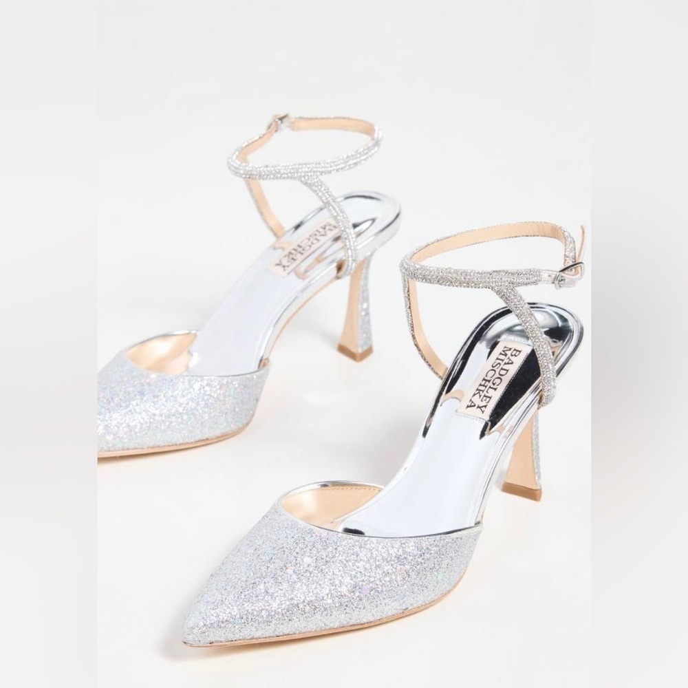 NIB Badgley Mischka Kamilah Pointed Toe Ankle Strap High Heel Sandals